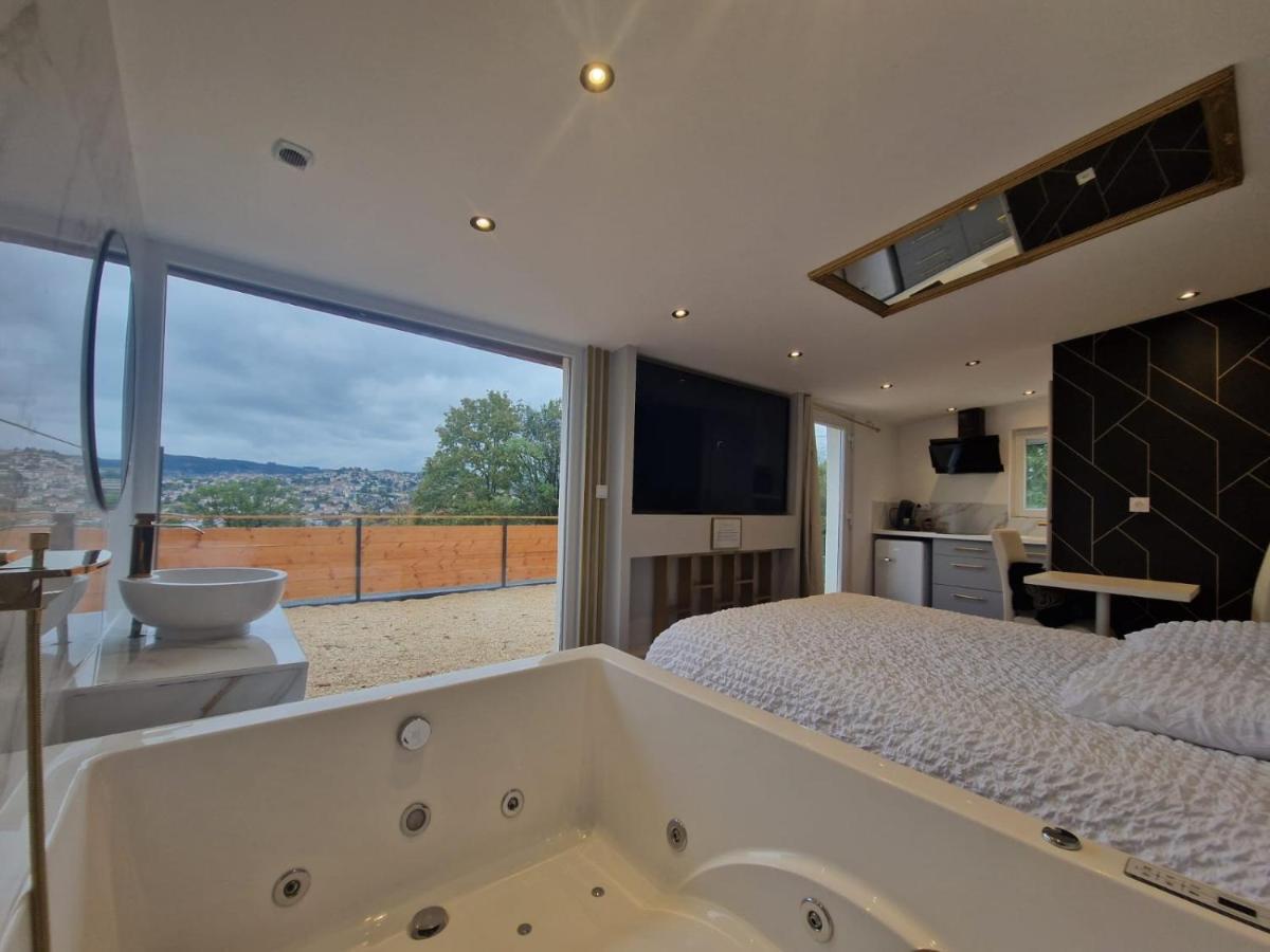 L'Experience Love Room Saint-Jean-Bonnefonds Екстериор снимка