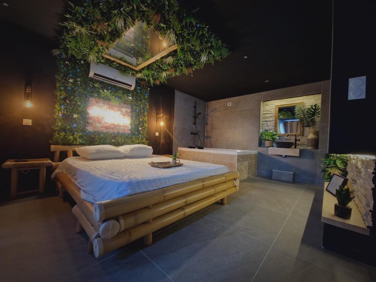 L'Experience Love Room Saint-Jean-Bonnefonds Екстериор снимка