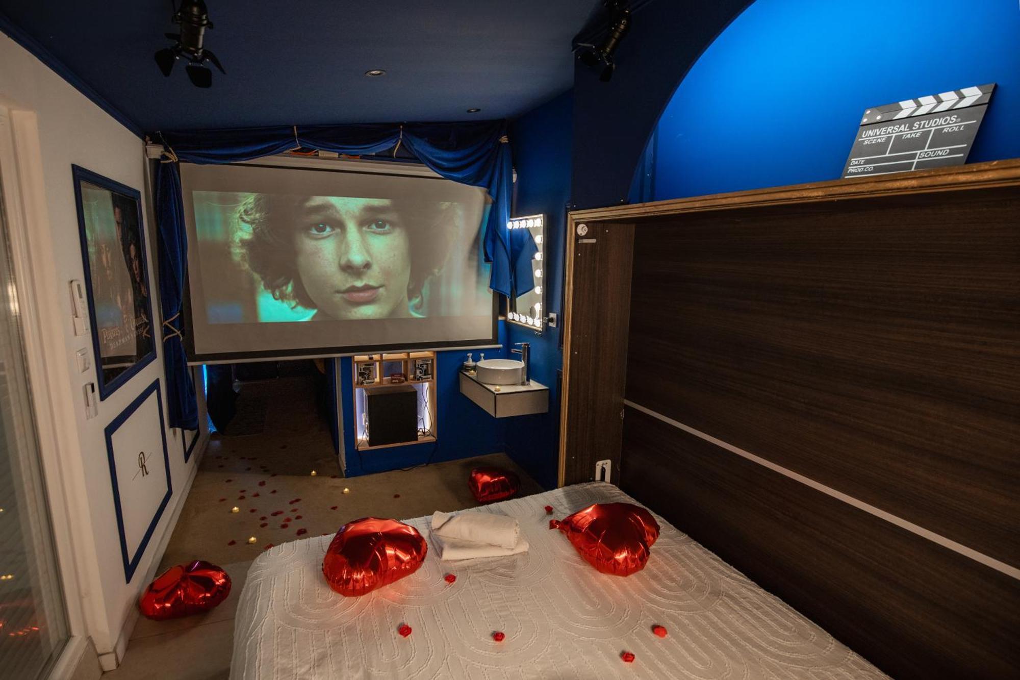 L'Experience Love Room Saint-Jean-Bonnefonds Екстериор снимка