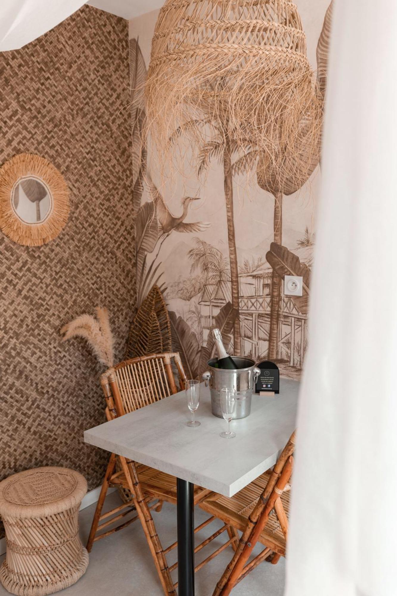 L'Experience Love Room Saint-Jean-Bonnefonds Екстериор снимка